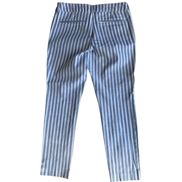 Old Navy Pixie Ankle Pants - Blue & White Striped - Size Women’s 6 - Picture 4 of 7